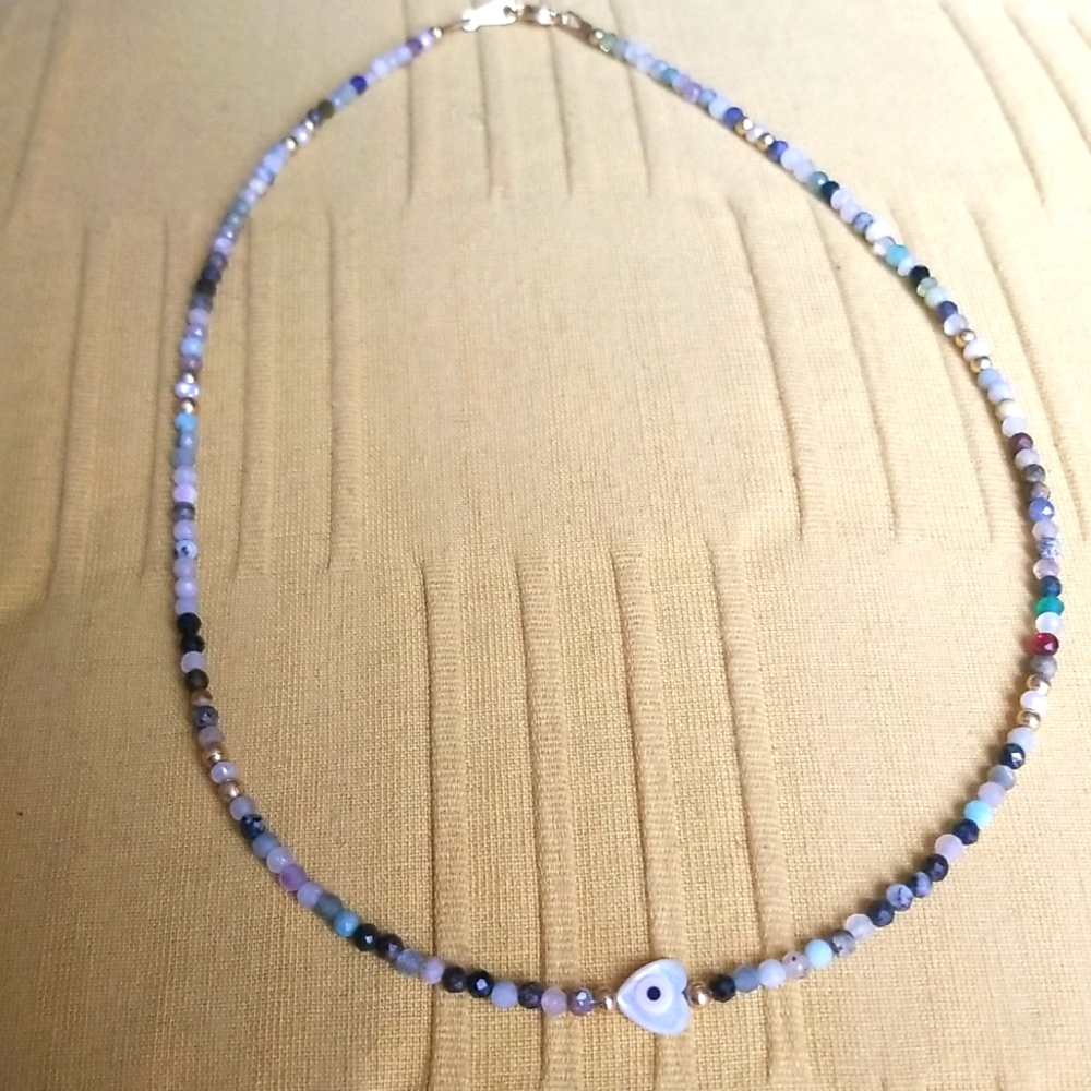 2 Necklaces - Picture 2 of 6
